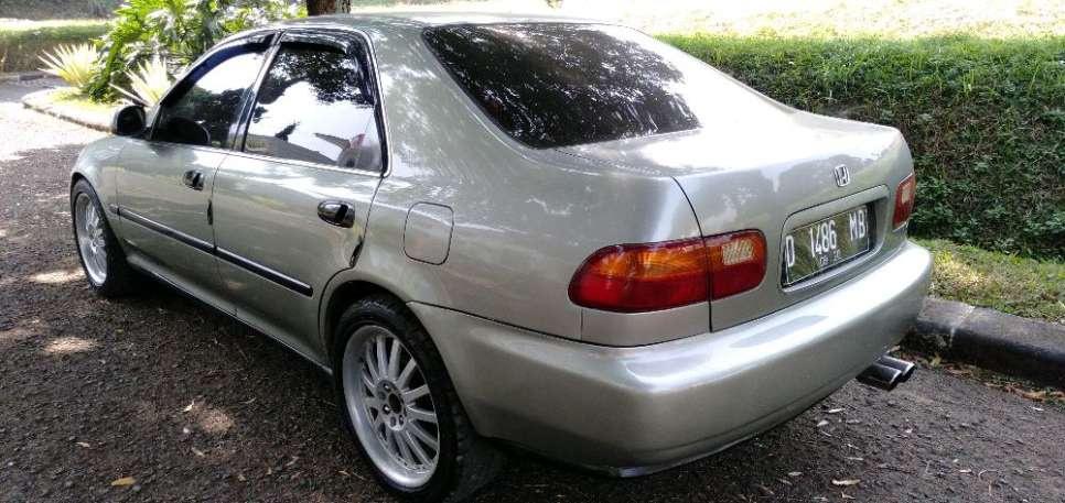  Mobil  Honda  Civic  2 1995 dijual  Jawa  Barat  237337