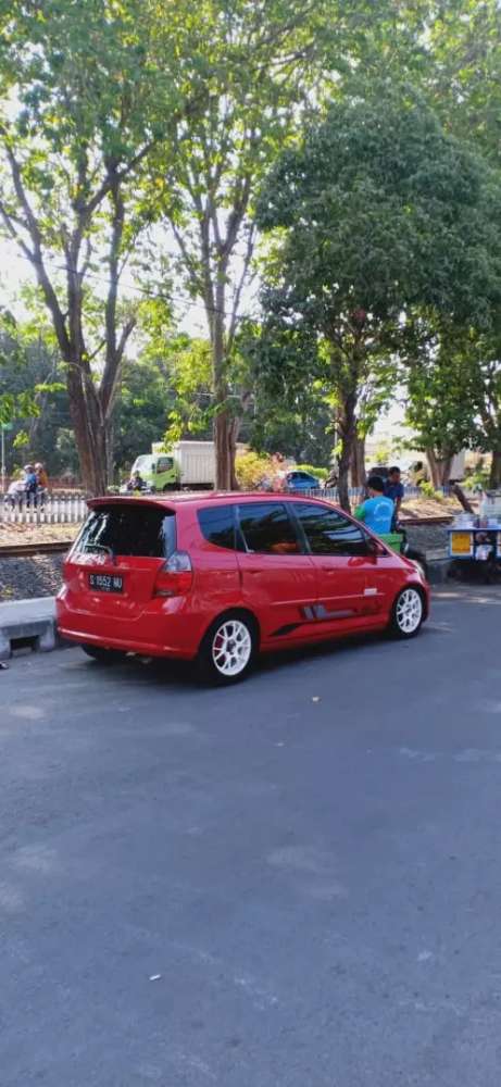 Jual mobil  Honda  Jazz  i DSI 2004 dengan harga  murah di 