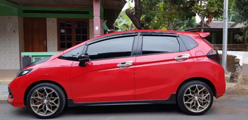 Jual cepat mobil Honda Jazz RS 2018 di Yogyakarta D.I.Y 273506