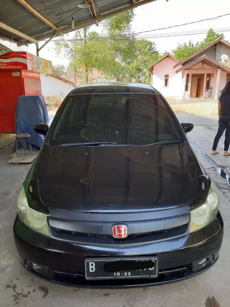 Jual Mobil  Honda Stream 1 7 2005 285755