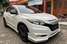 Honda HR-V 2015 Automatic in Jawa Timur